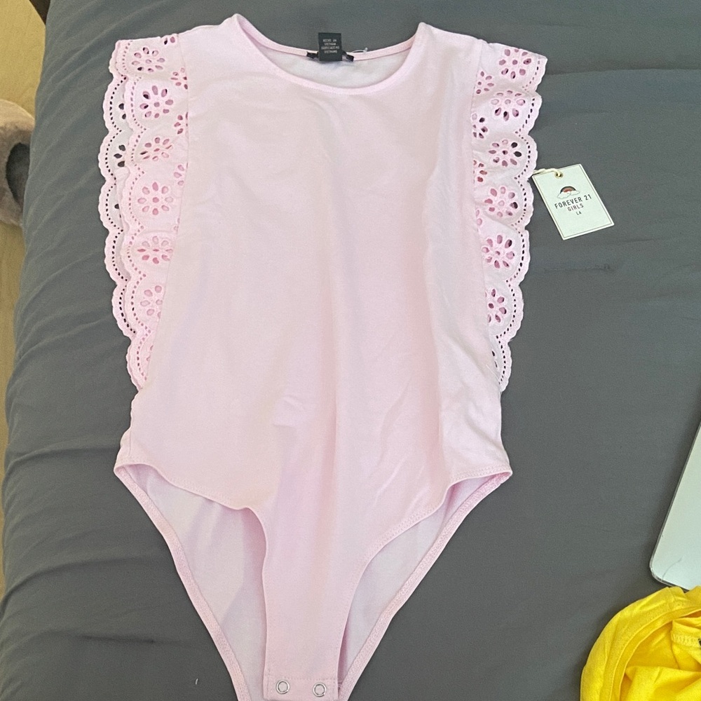 Forever 21 Light Pink Eyelet Sleeve Bodysuit